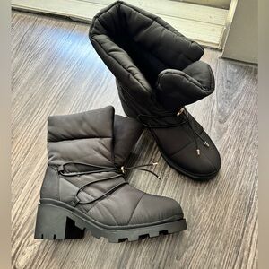 Black puffer booties brand new with original box (women) size 9